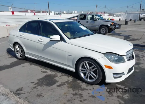 WDDGF4HB1CR215080